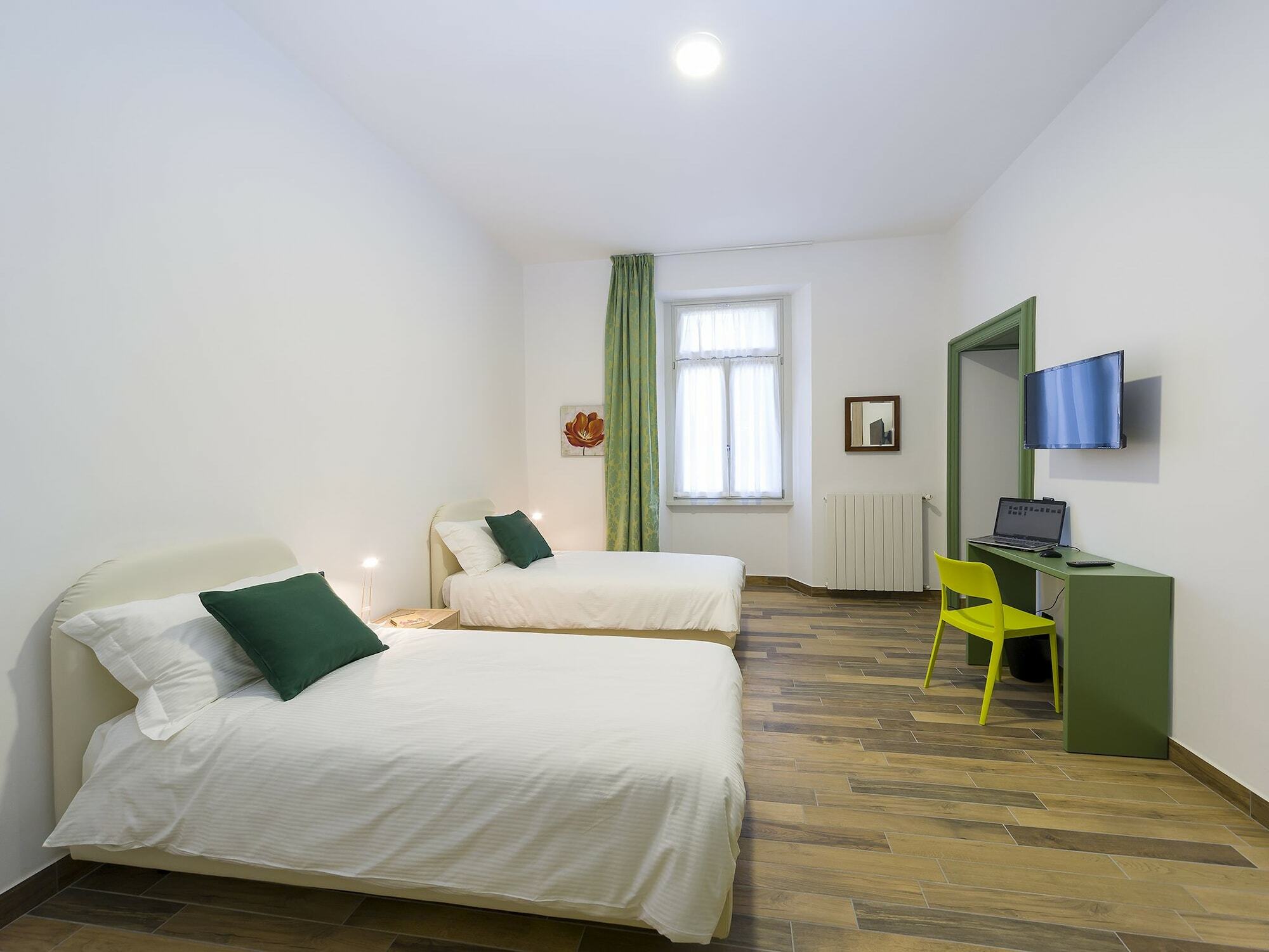 La Nostra Casa In Centro Hotel Lecco Eksteriør billede